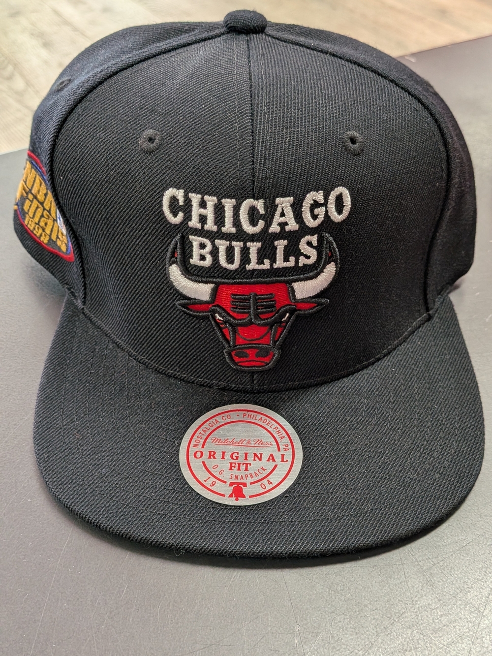 Mitchell & Ness Chicago Bulls Black Snapback Hat Embroidered